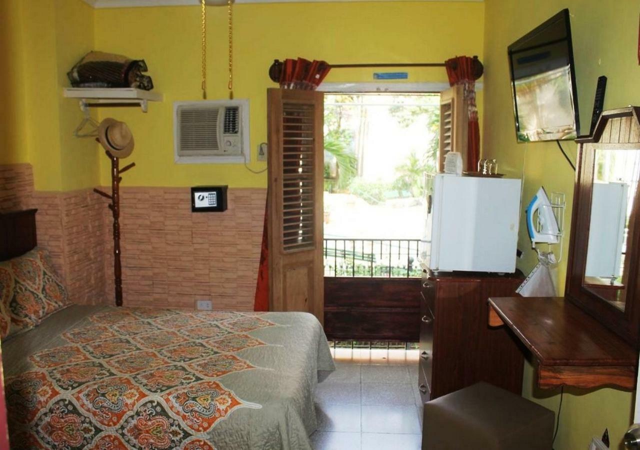 Hostal Yolanda Habana Vieja Havana Luaran gambar